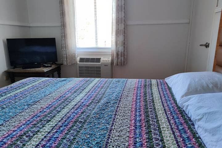Room 13 of 35